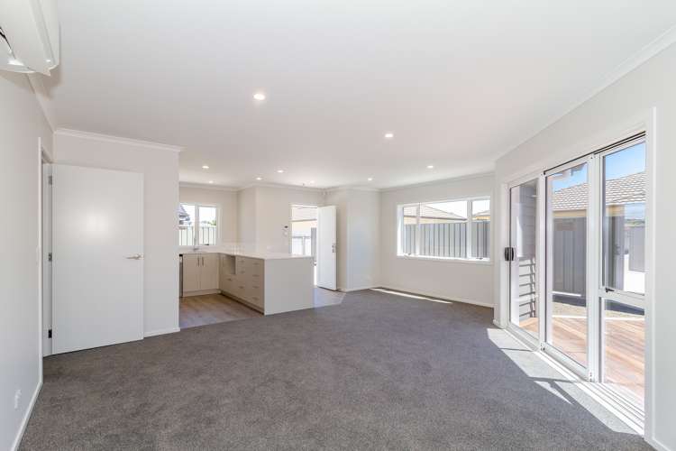 2&3/52 Park Road Greenmeadows_16