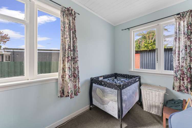 8a Farnworth Avenue Holdens Bay_10