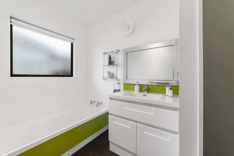 5b Fernwood Court Woodridge_12