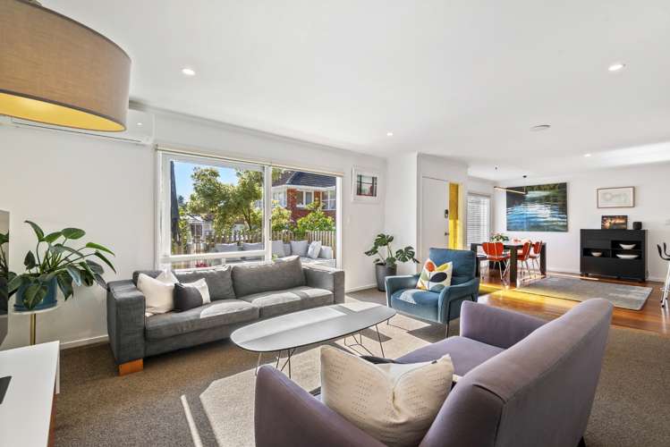 2/193 Lake Road Belmont_5