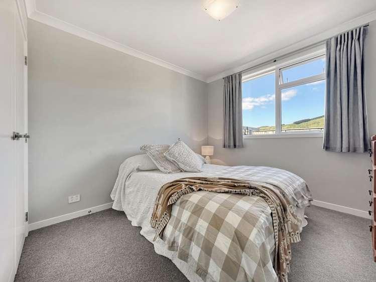 8 Pukatea Lane Kinloch_14