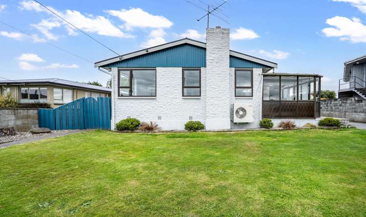 52 Edinburgh Crescent Waikiwi_1
