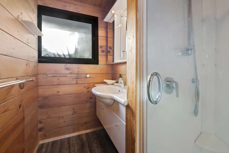 7a Zita Avenue Matakatia_11