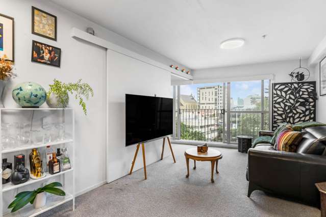 7c/18 Scotia Place City Centre_3