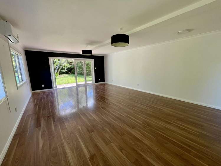 29 Marina Road Torbay_9
