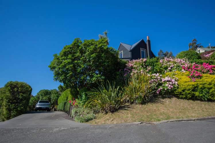 11 Settlers Hill Akaroa_37