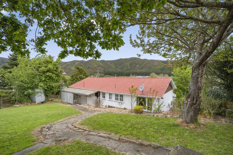 19 Bexley Grove Wainuiomata_16