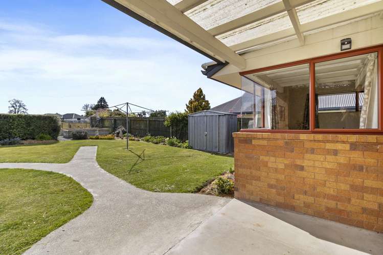 49 Pages Road Marchwiel_16