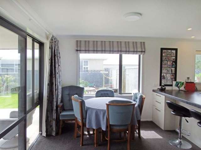 18 Majestic Chn Seaward Bush_2