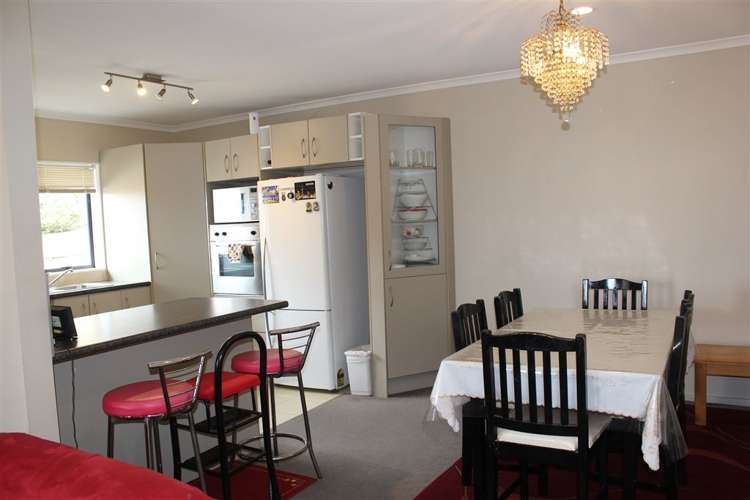 13 Exotic Place Massey_2