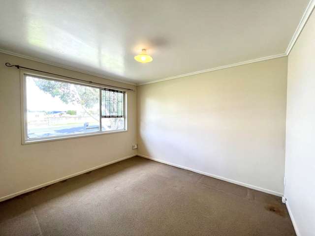 2/1 Sturges Road Henderson_4