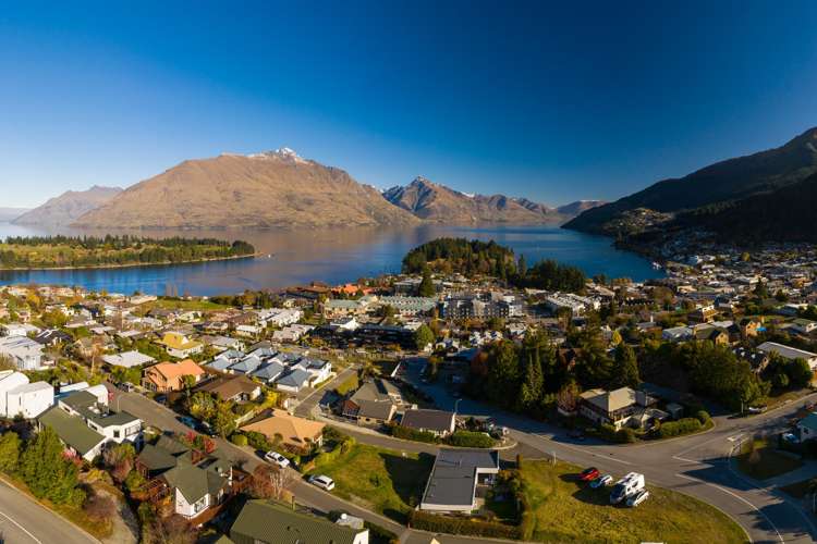 15 York Street Queenstown_11