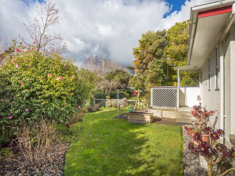 75 Derby Street Feilding_24