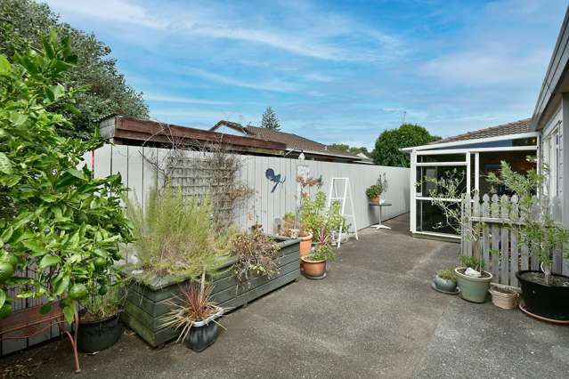 2/11 Milton Road Orewa_2