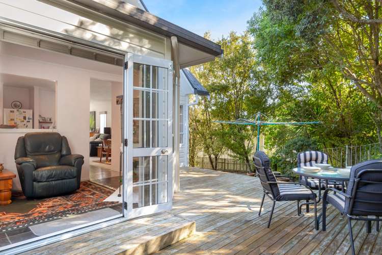 27 Woodfern Crescent Titirangi_26