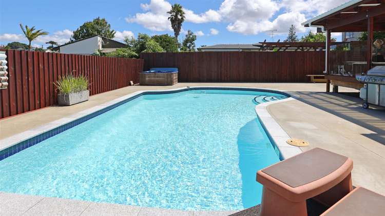 13 Taitua Drive Te Atatu South_26