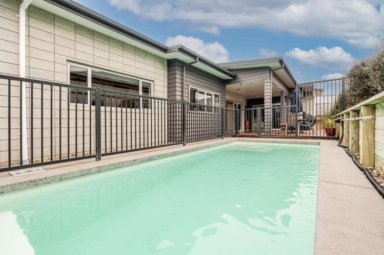 26 Evergreen Rise Grandview Heights_28