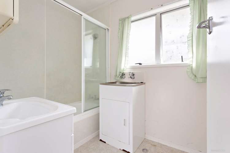 6/19 Bayside Avenue Te Atatu Peninsula_11