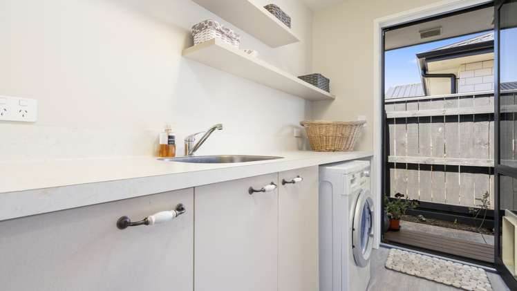 31 Dreaver Drive Waitara_12