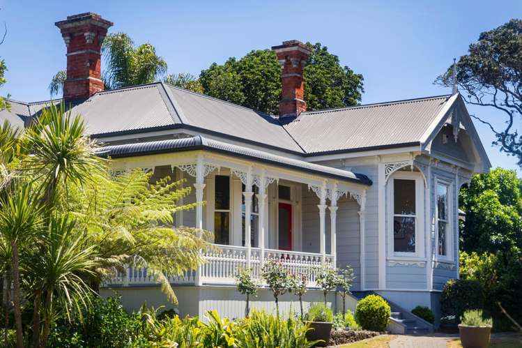 707 & 707B New North Road Mount Albert_45