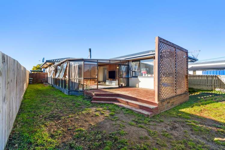 25 Pinewood Avenue North New Brighton_13