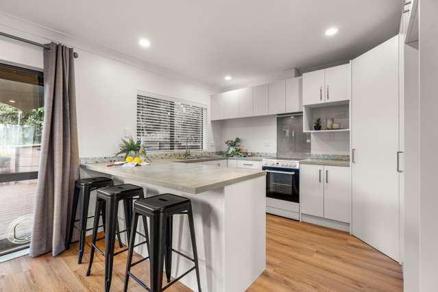 3B Lloyd Drive Nawton_2