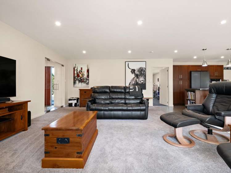 17 Awa Toru Drive_4