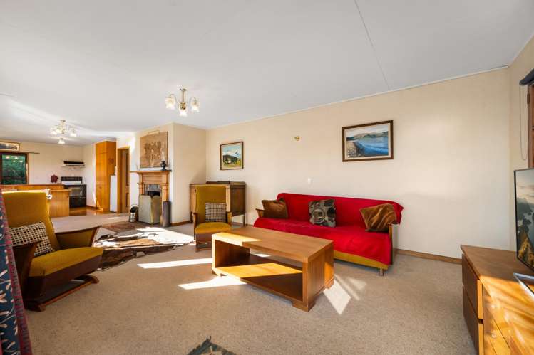 4 Hodgkinson Street, John Creek Lake Hawea_16