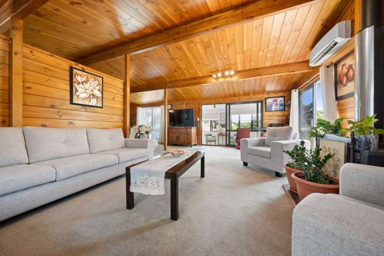 4 Spruce Place Totara Heights_10