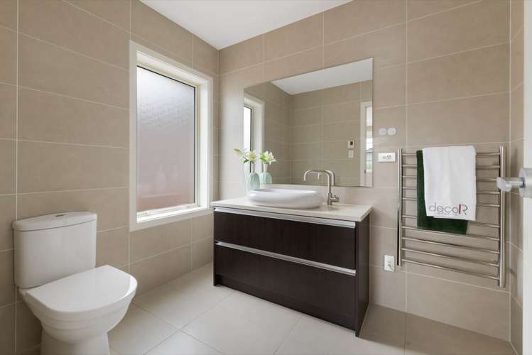 17 Lucca Crescent Flat Bush_19