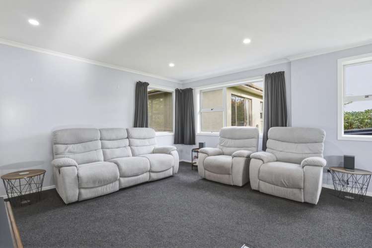 8 Ayr Street Balclutha_13