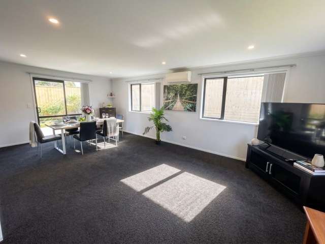  A/186 Seaview Road Westown_2