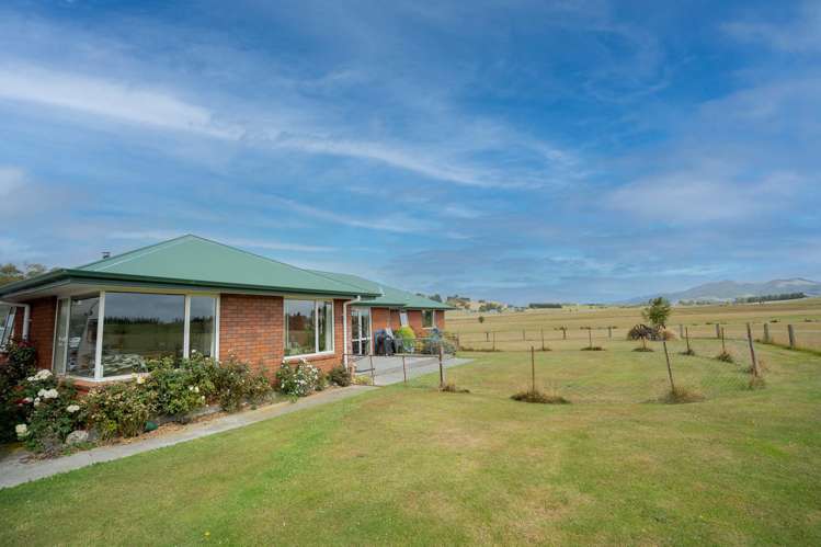 10 Mckinnon Road Gore Surrounds_1