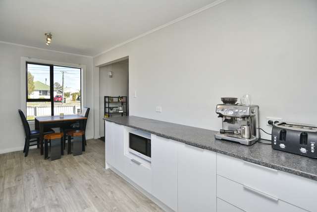 4 Betty Place Aranui_4