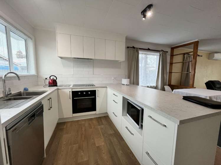 18 Kauri Street 10792_5