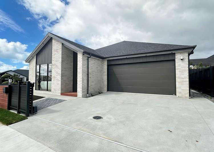 391 Te Taruna Drive Milldale_1