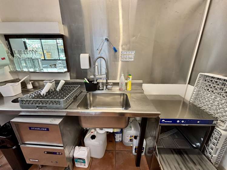 6/62-78 Hurstmere Road Takapuna_13