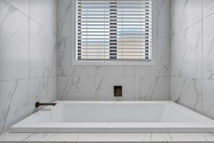 14 Lombardia Way Karaka_26