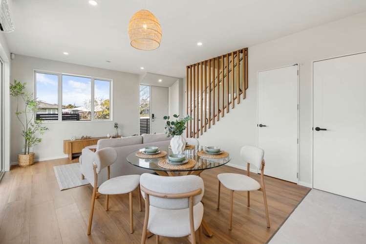 38 Antrim Crescent Otara_7