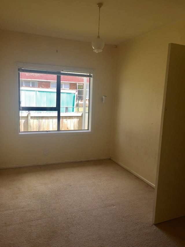 74 Kings Road Panmure_2