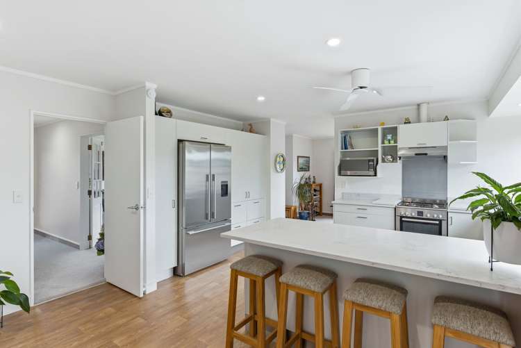 68 Cedar Drive Paraparaumu Beach_2