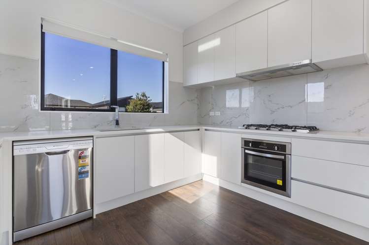 6 Castlepoint Avenue Takanini_8