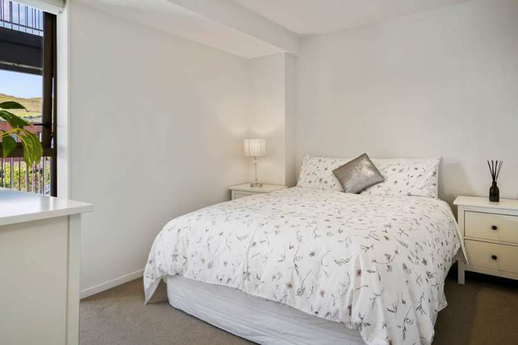 102/4 Bluegrey Avenue Stonefields_5