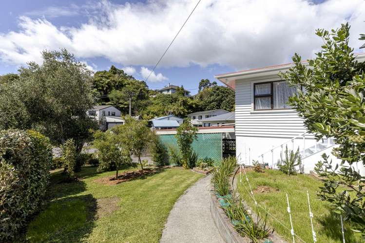 32 Beaumont Crescent Frankleigh Park_23