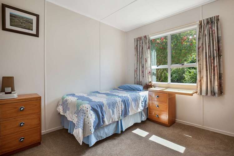 15 Pairatahi Road Kaingaroa_10