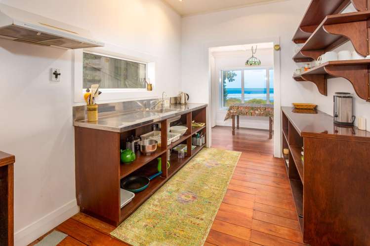 21 Ocean View Road Port Waikato_7