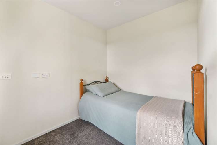 17 Cedric Place Darfield_8