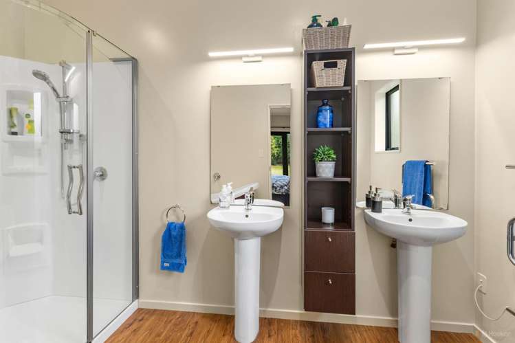 75 Main North Road Geraldine_14