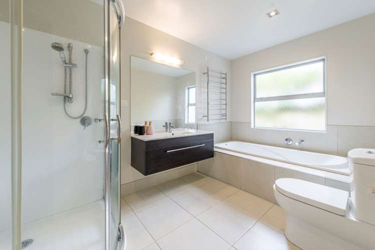 210 Greenhithe Road Greenhithe_23