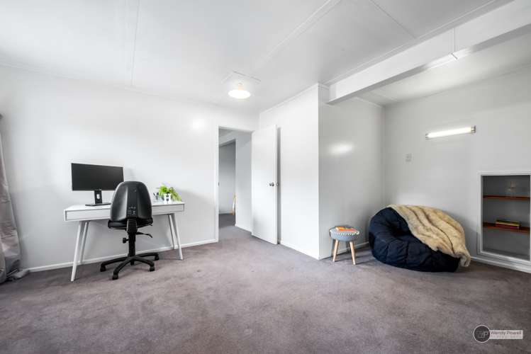 4 Wairere Road Belmont_14